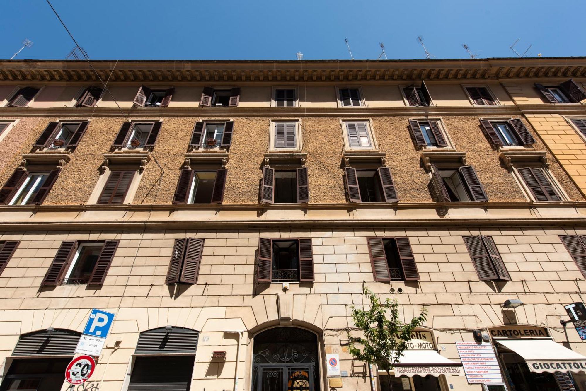 Apartment Vatican Scipioni Rome